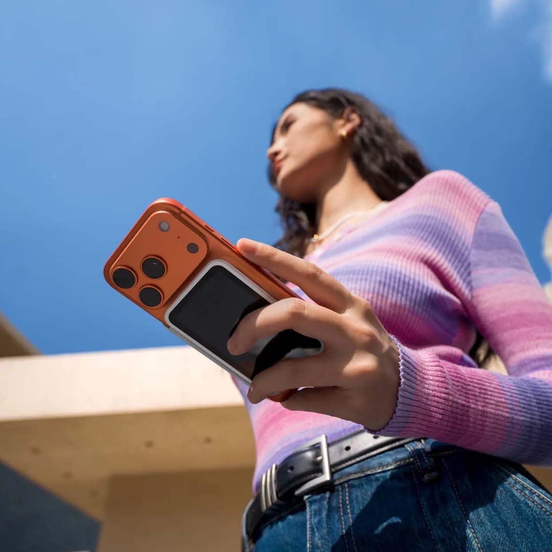 Insta360 Snap Pantalla Selfie sin Luz | Usa tu Cámara Trasera - Skymotion Colombia